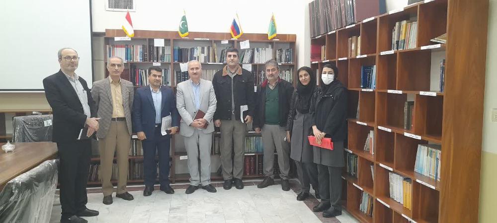 با حضور مدیر و کارشناسان دفتر نظارت و ارزیابی دانشگاه؛  جلسه مشورتی پیرامون بررسی مسائل و مشکلات موجود در دانشکده حقوق و علوم سیاسی برگزار شد