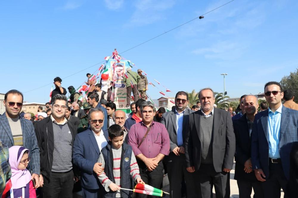 حضور گسترده دانشگاهیان دانشگاه مازندران در راهپیمایی 22 بهمن